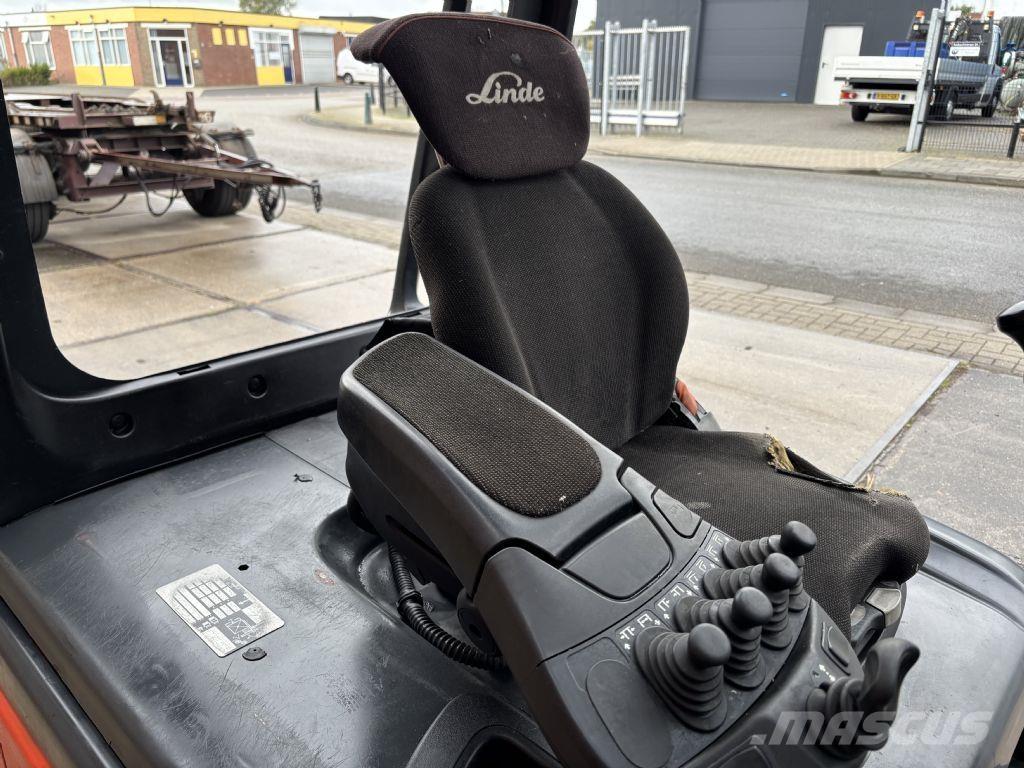 Linde E30L-01 Электропогрузчики