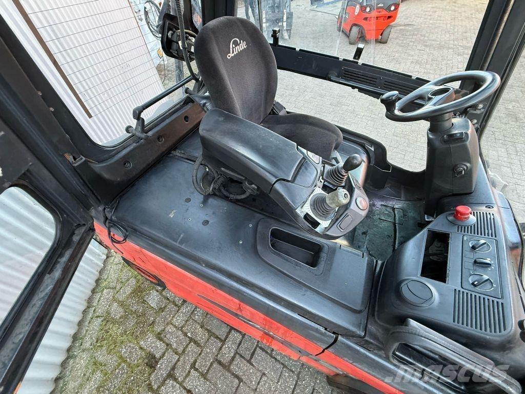 Linde E35HL-01 Электропогрузчики