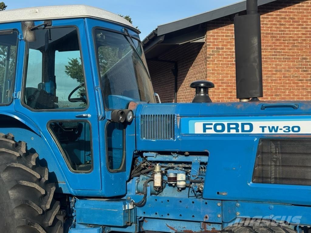 Ford TW30 Трактора