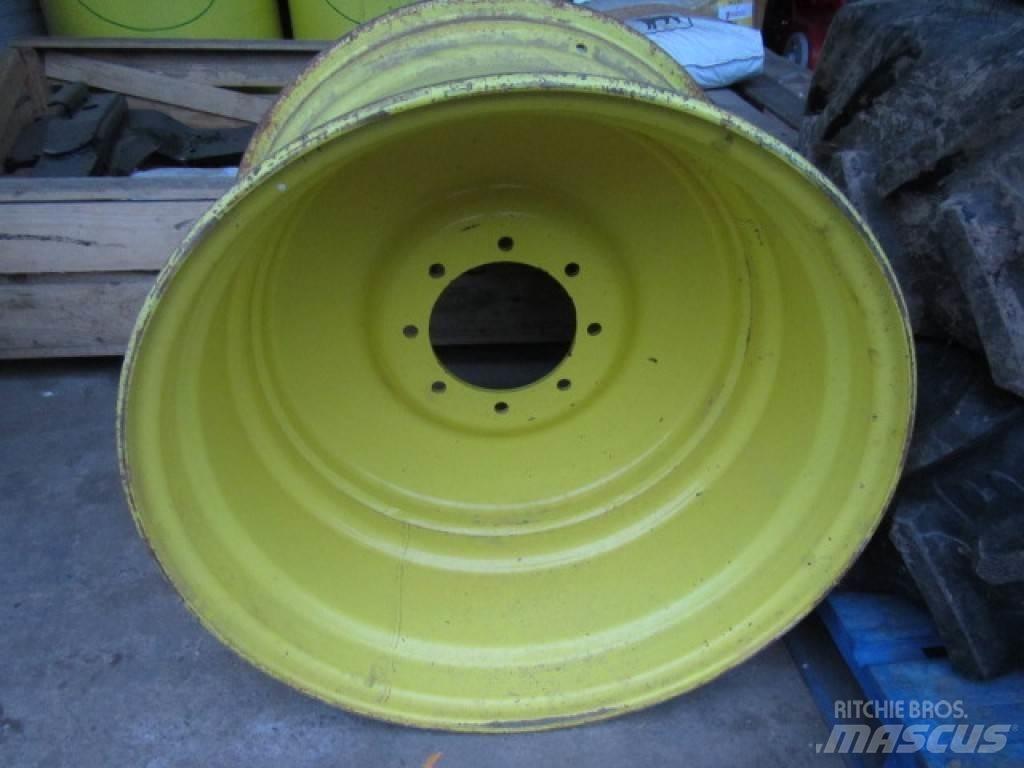 John Deere  Навесное оборудование и запчасти