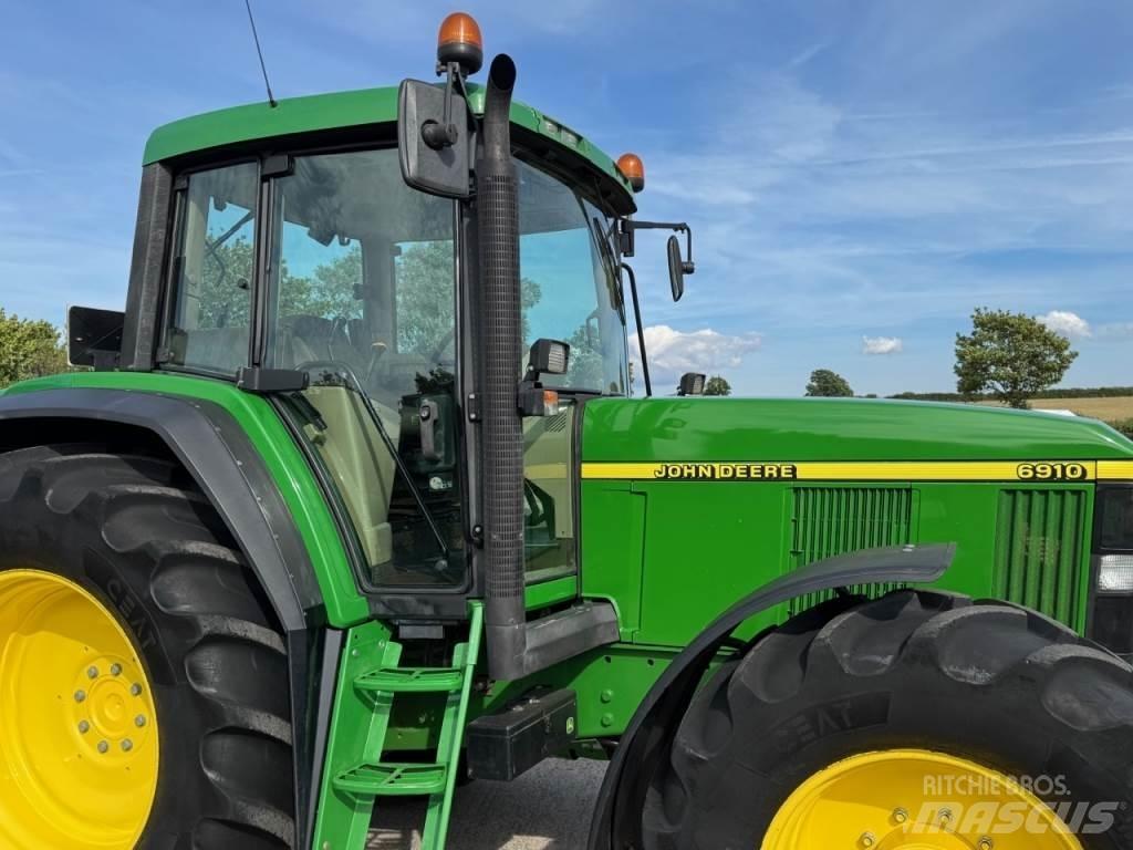 John Deere 6910 Трактора