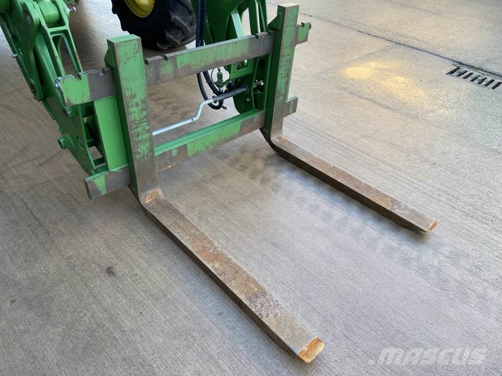 John Deere 6920 Навесное оборудование и запчасти