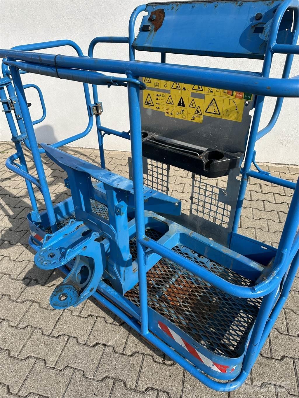 Genie S85 XC Строительная техника - Другие