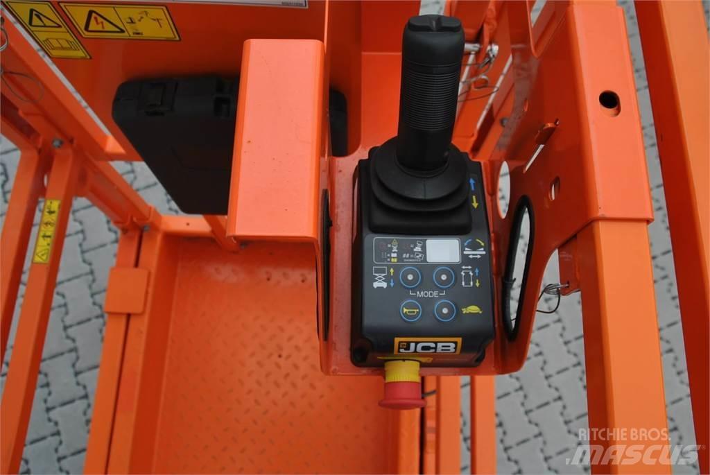 JCB S1530E Ножничные подъемники