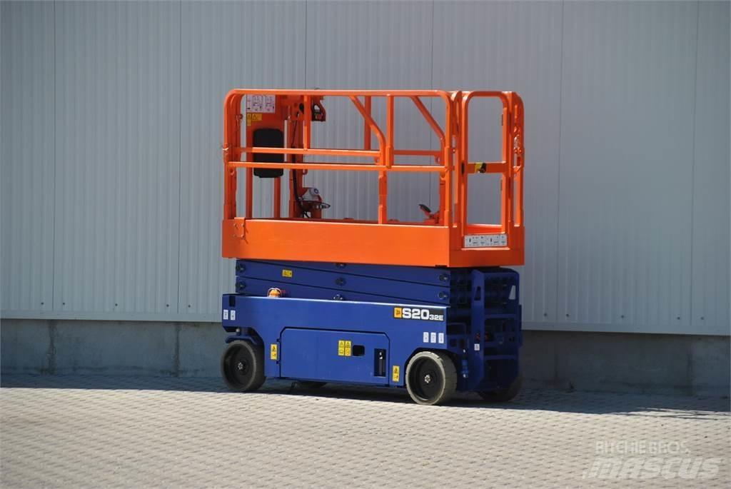 JCB S2032E Ножничные подъемники