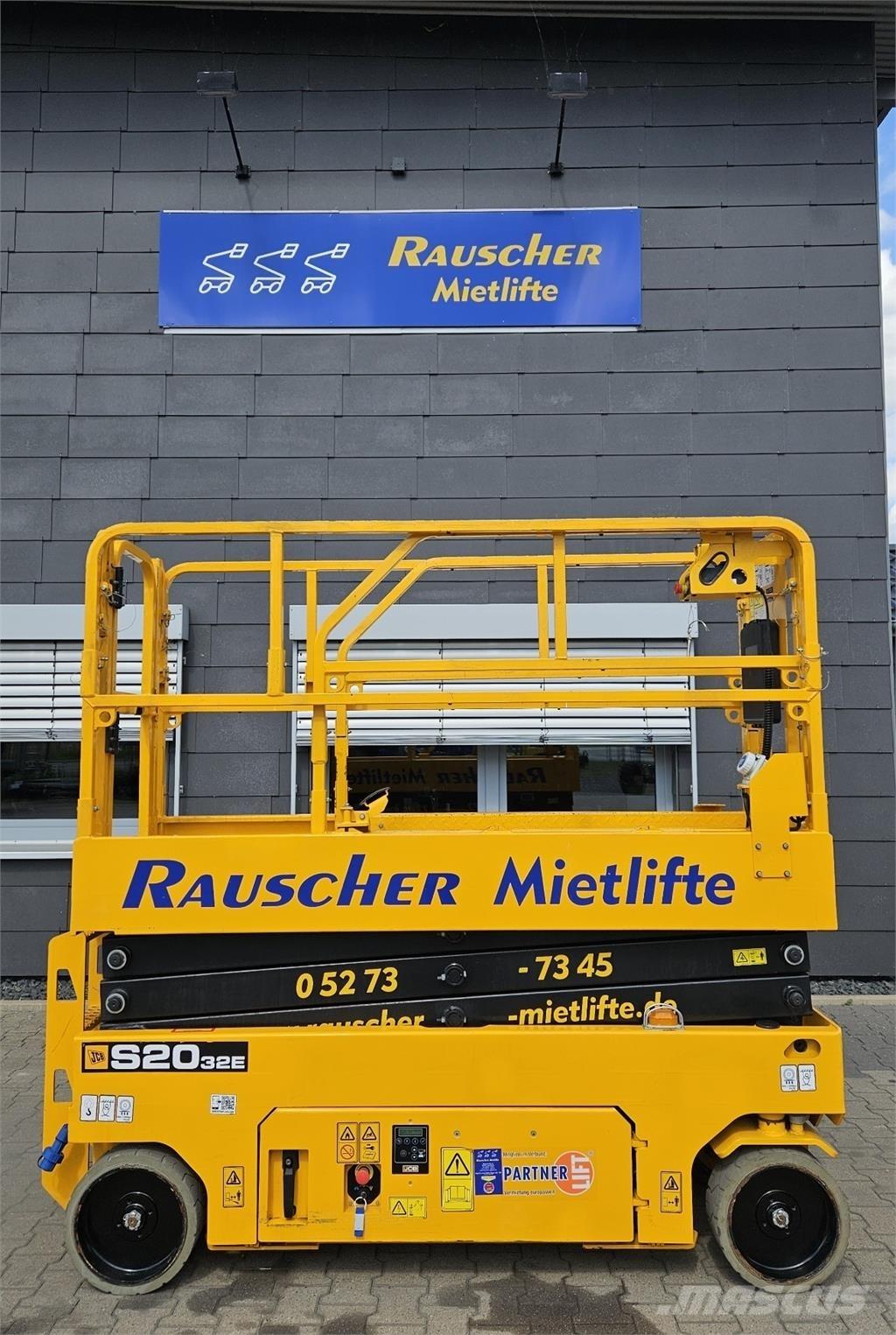 JCB S2032E Ножничные подъемники