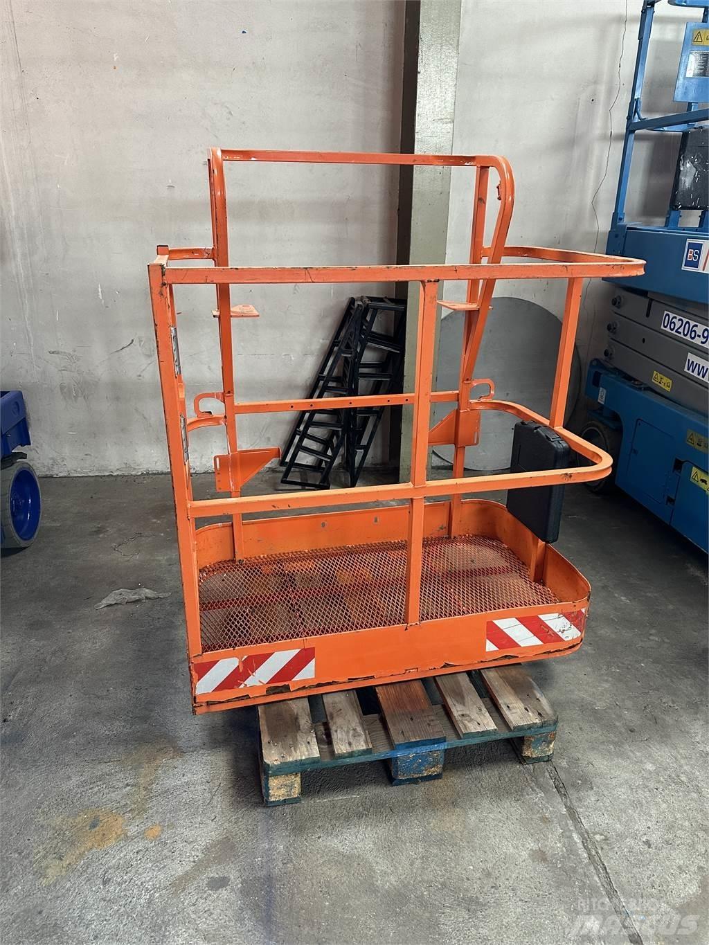 JLG 1001186387s Строительная техника - Другие