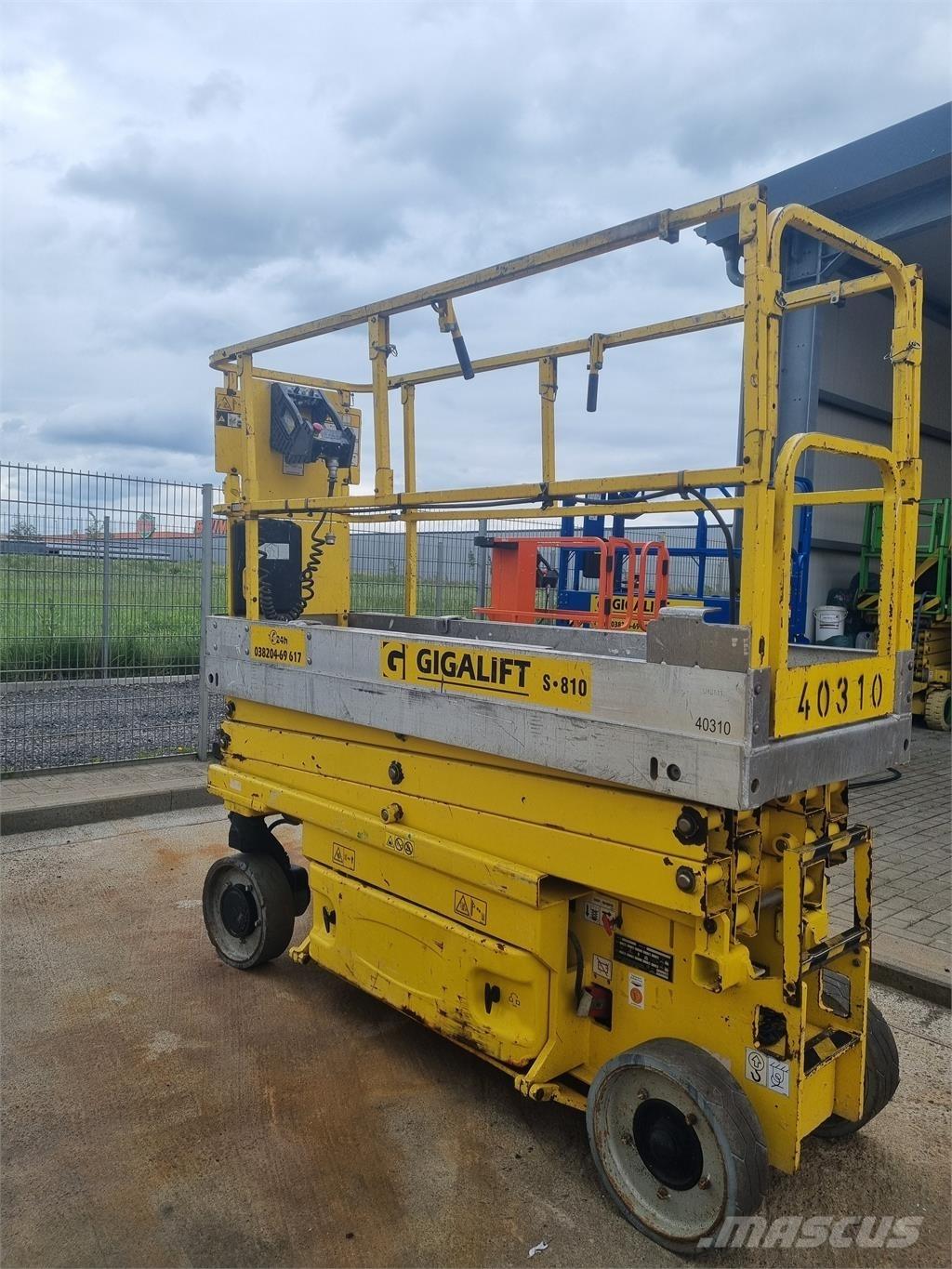 JLG 2030 ES Ножничные подъемники