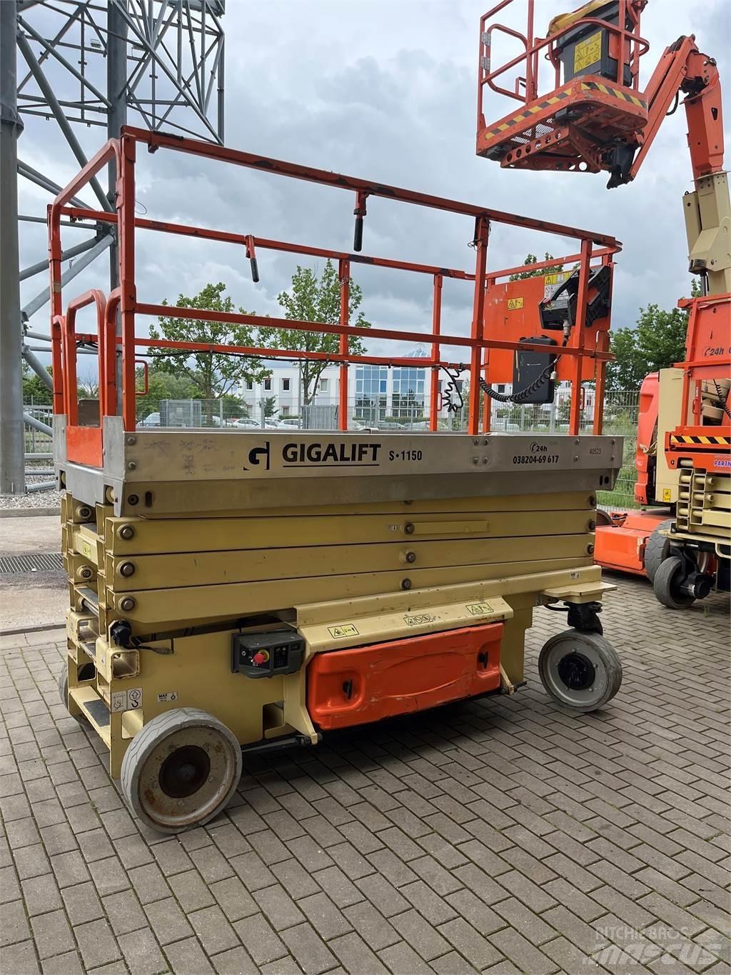 JLG 3246 ES Ножничные подъемники