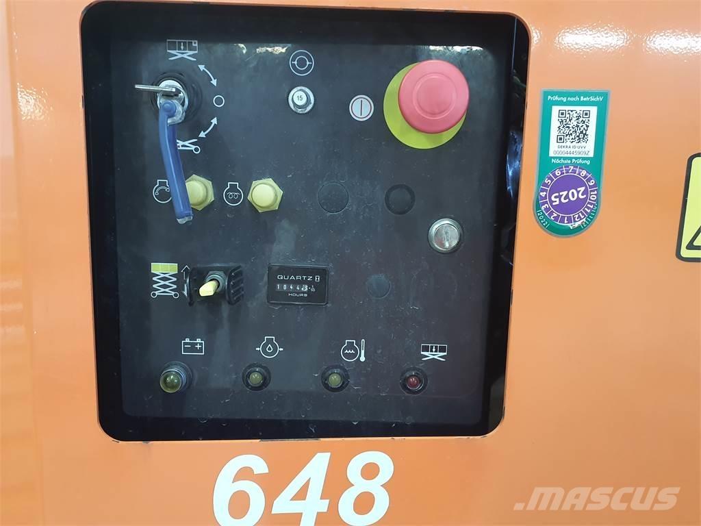 JLG 430LRT Ножничные подъемники