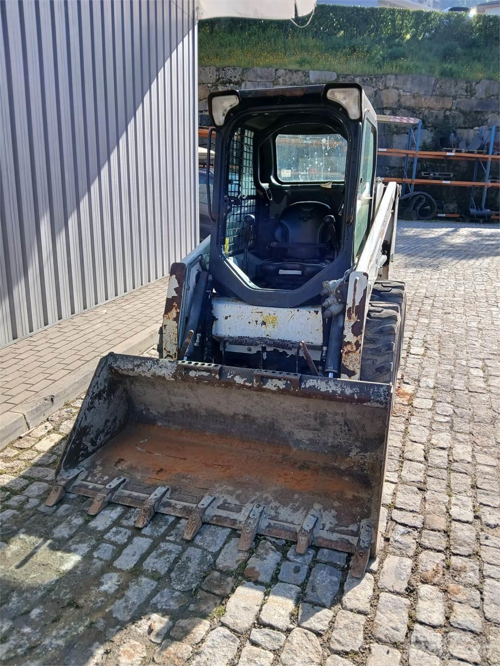 Bobcat S450 Фронтальные погрузчики