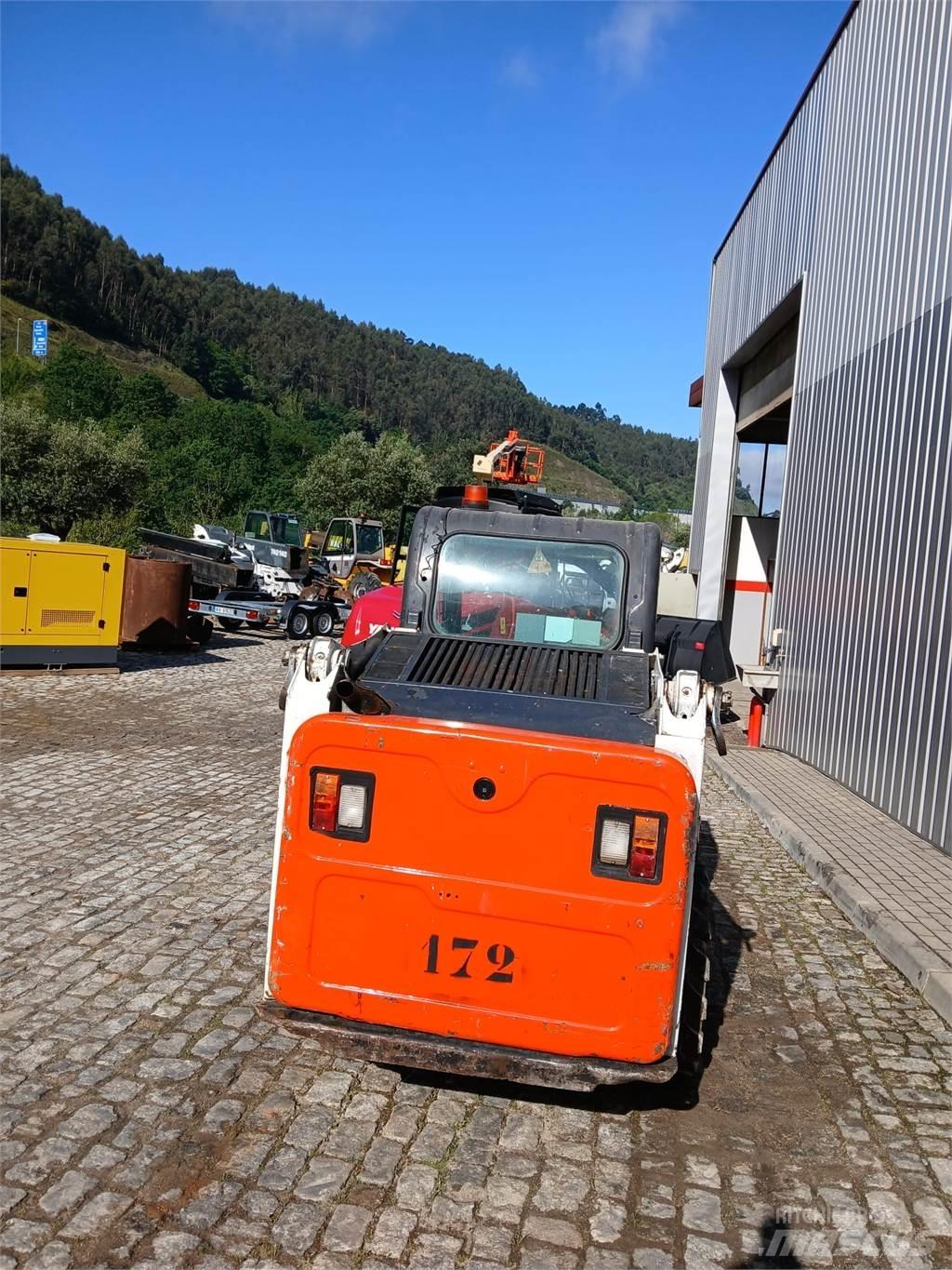 Bobcat S450 Фронтальные погрузчики