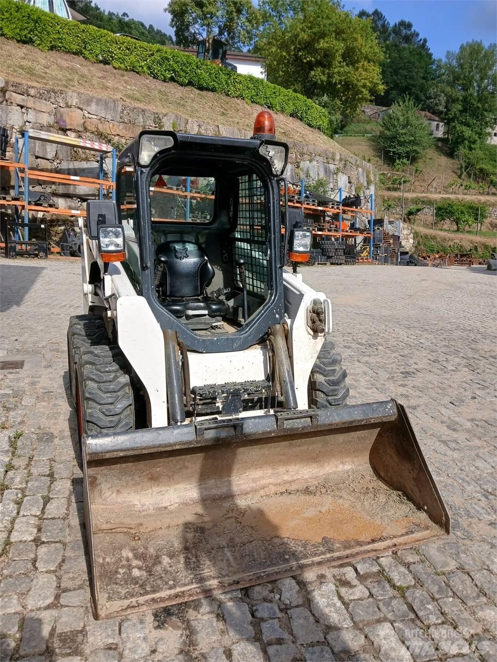 Bobcat S550 Фронтальные погрузчики