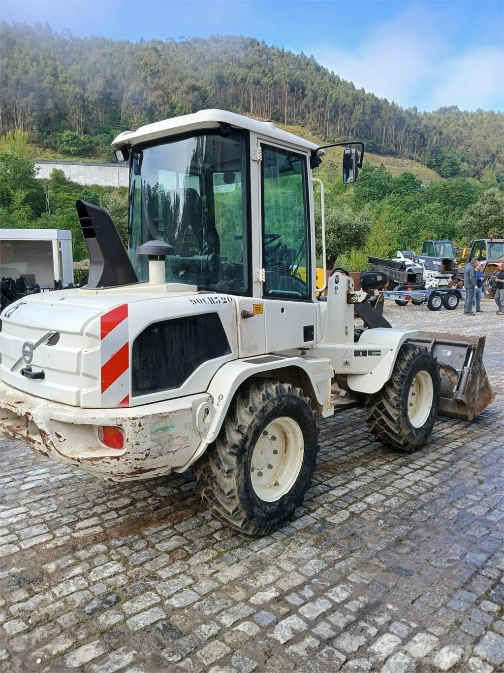 Volvo L30G Строительная техника - Другие