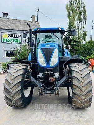 New Holland T7.210RC Трактора