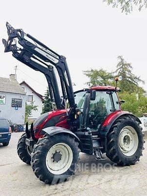 Valtra N104 Трактора