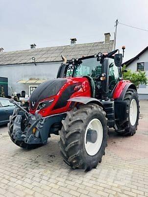 Valtra T154 Трактора