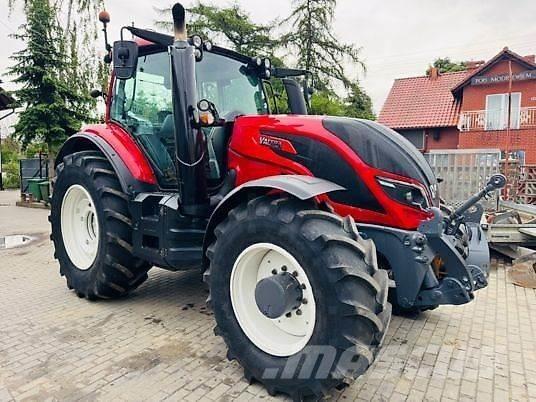 Valtra T154 Трактора