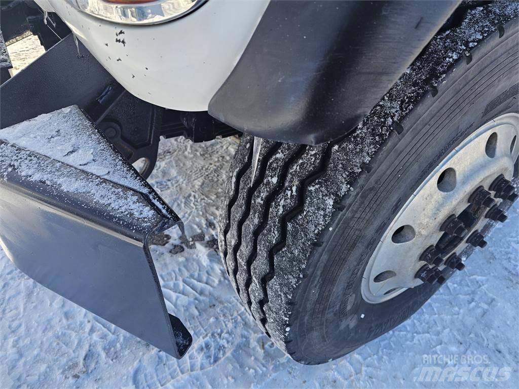 Mack Granite Специальные грузовики