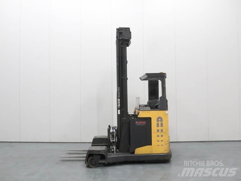 Atlet UFS200 DTFV RG 755 4-x ходовые ричтраки