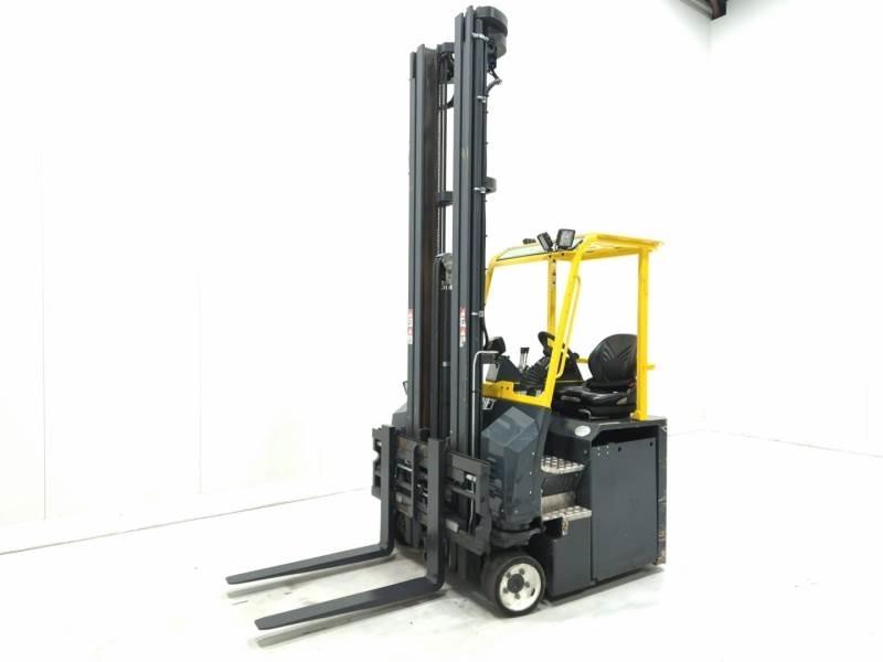 Combilift CBE2500 4-x ходовые ричтраки