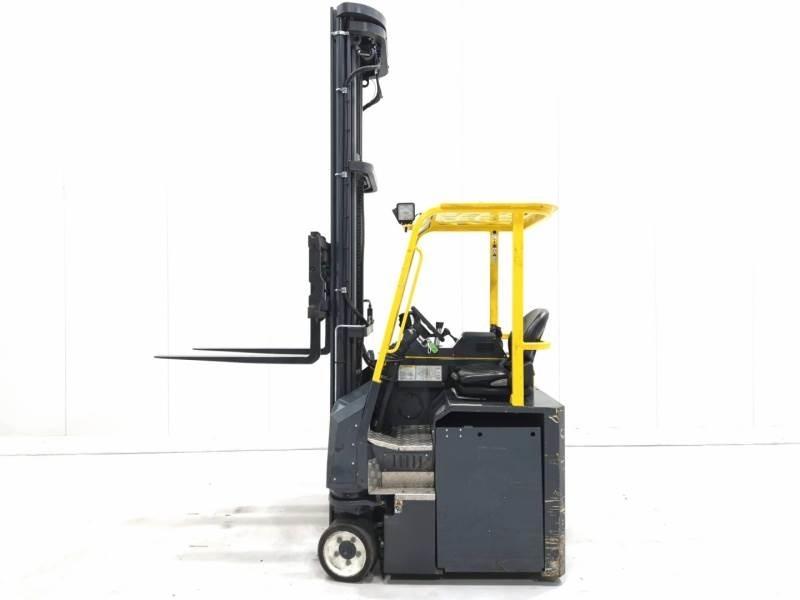 Combilift CBE2500 4-x ходовые ричтраки