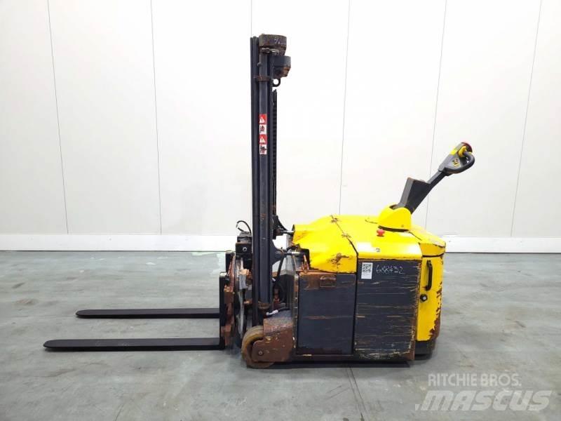 Combilift CS1500 Самоходные электроштабелёры