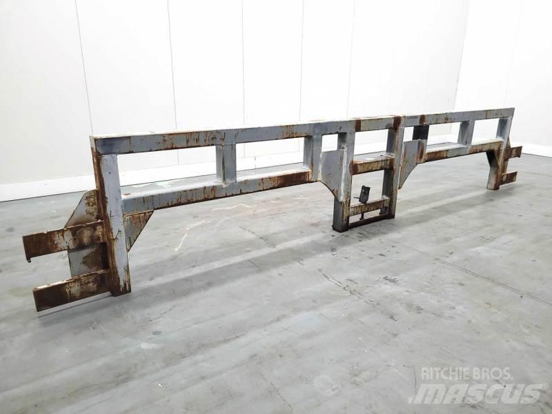 Combilift WFC Запчасти для складской техники
