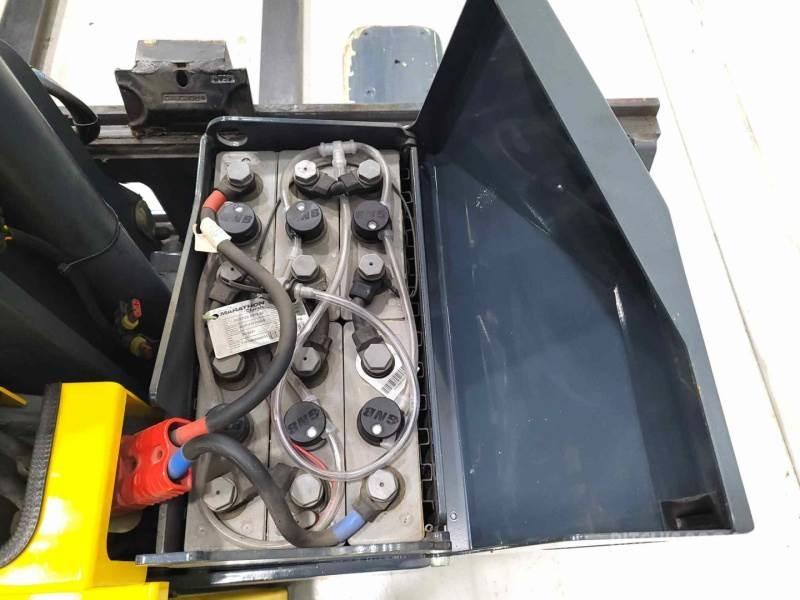 Combilift WR4 4-x ходовые ричтраки