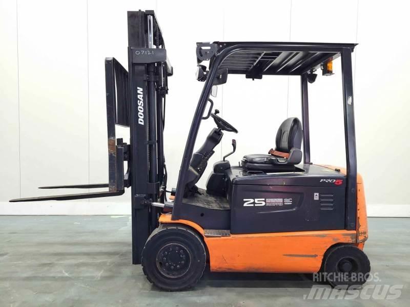 Doosan B25X-5 Электропогрузчики