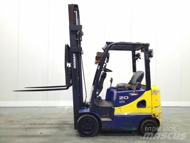 Doosan D20SC-5 Дизельные погрузчики