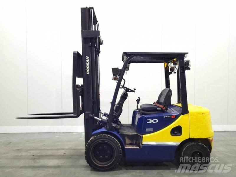 Doosan D30S-5 Дизельные погрузчики