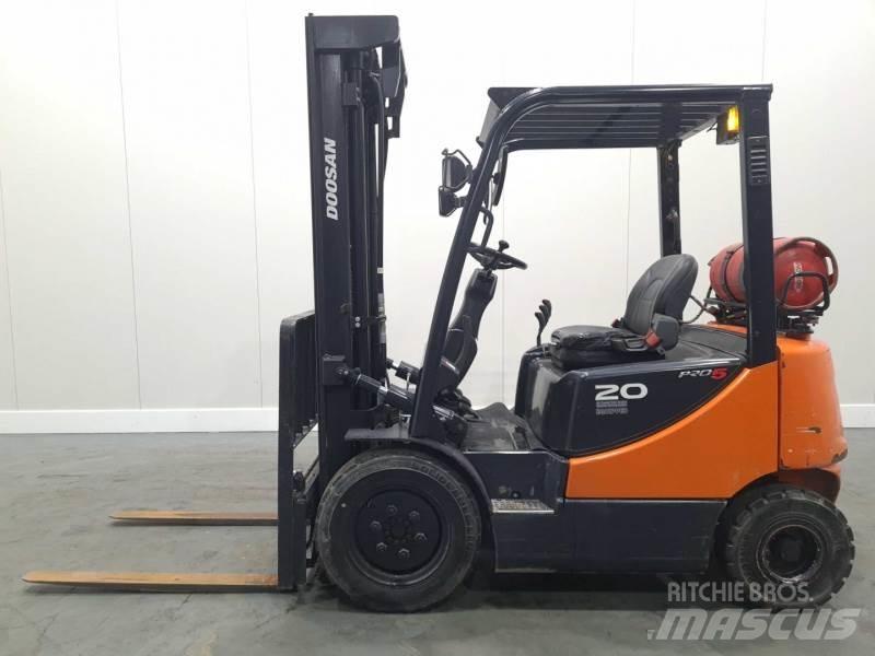Doosan G20 Газовые погрузчики