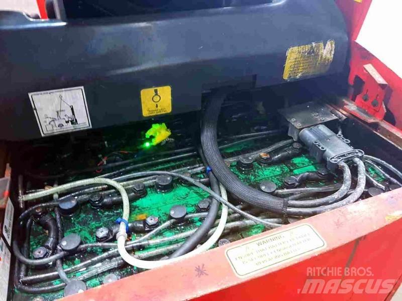 Flexi AC 1200 Узкопроходные штабелёры