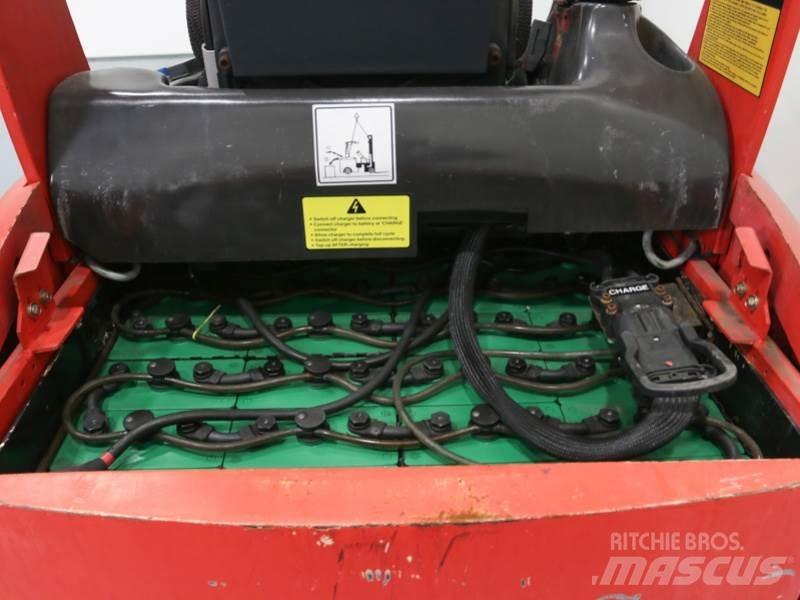 Flexi AC 1350 Узкопроходные штабелёры