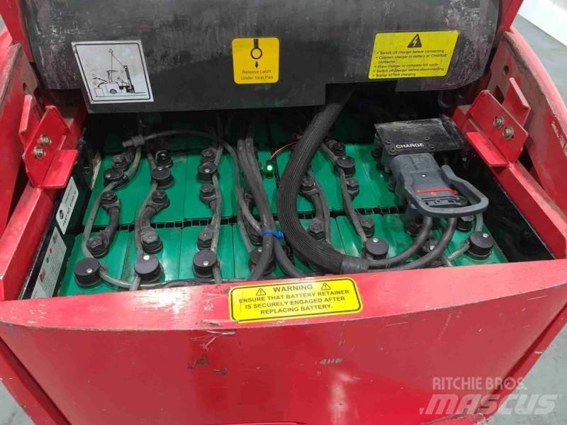 Flexi AC1000 NARROW Узкопроходные штабелёры