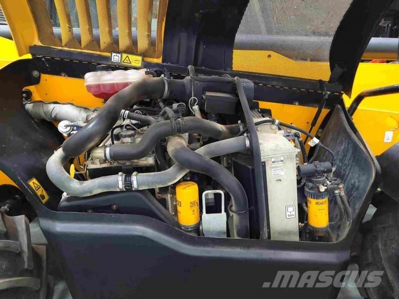 JCB 535-125 HIVIZ Телескопические погрузчики