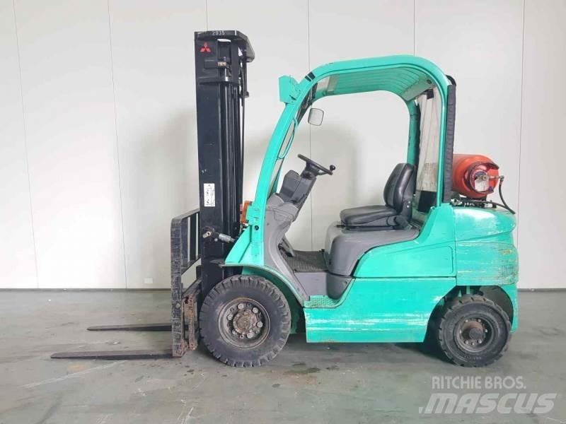 Mitsubishi FG25N Газовые погрузчики