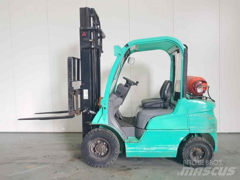 Mitsubishi FG25N Газовые погрузчики