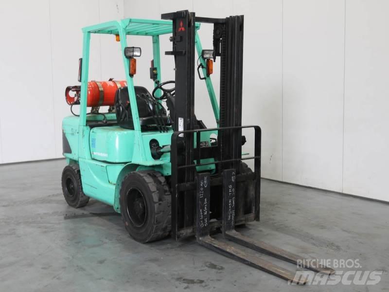 Mitsubishi FG35K Газовые погрузчики