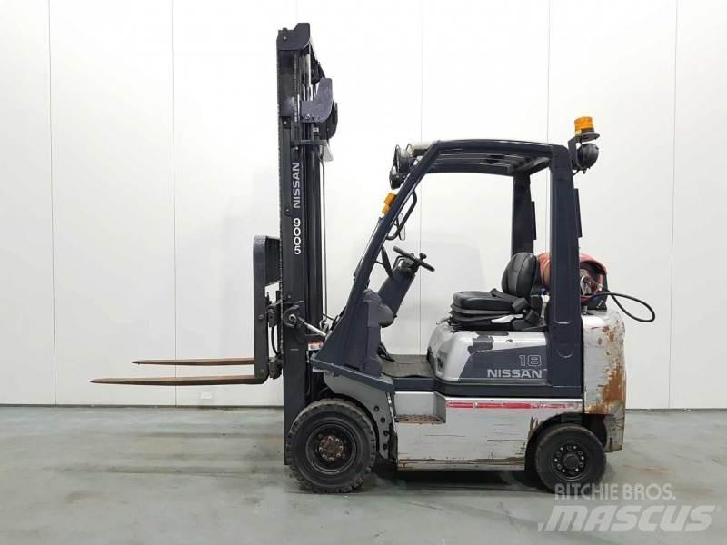 Nissan P1D1A18LQ Газовые погрузчики