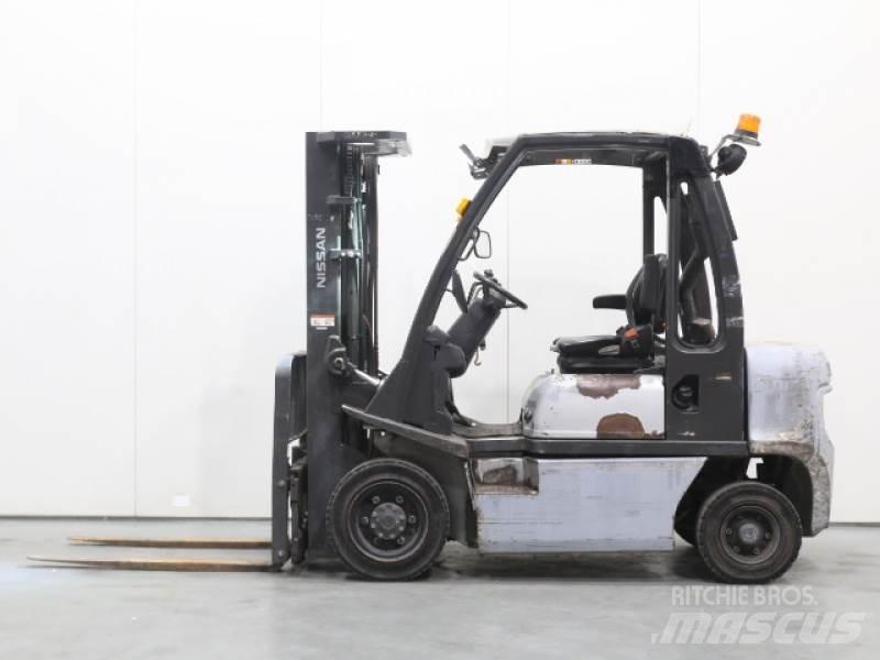 Nissan Y1D2A25Q Дизельные погрузчики