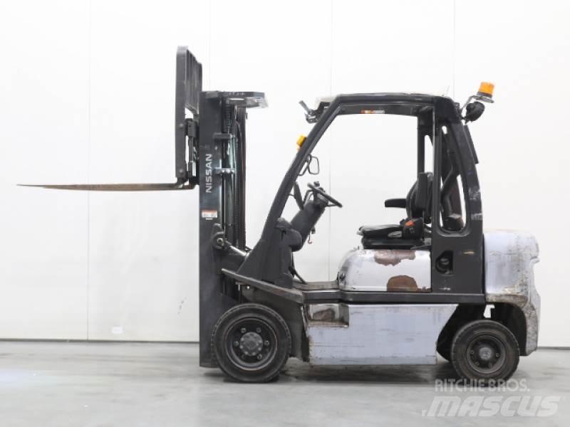 Nissan Y1D2A25Q Дизельные погрузчики