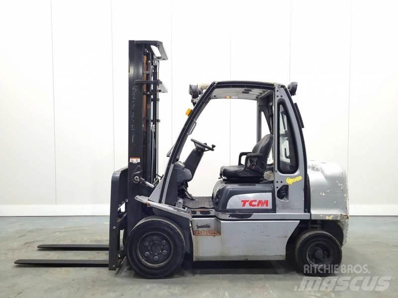 Nissan YG1D2A32H Дизельные погрузчики