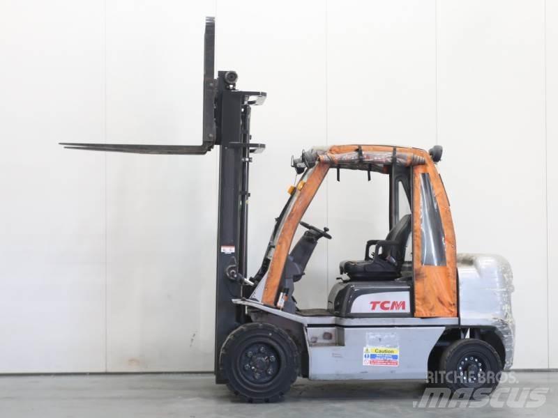 Nissan YG1D2A32H Дизельные погрузчики