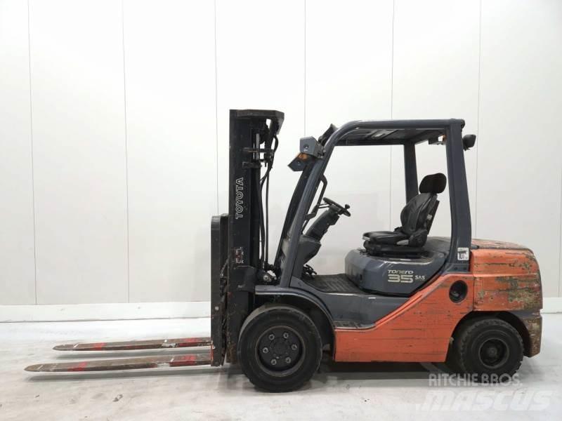 Toyota 52-8FDJF35 Дизельные погрузчики