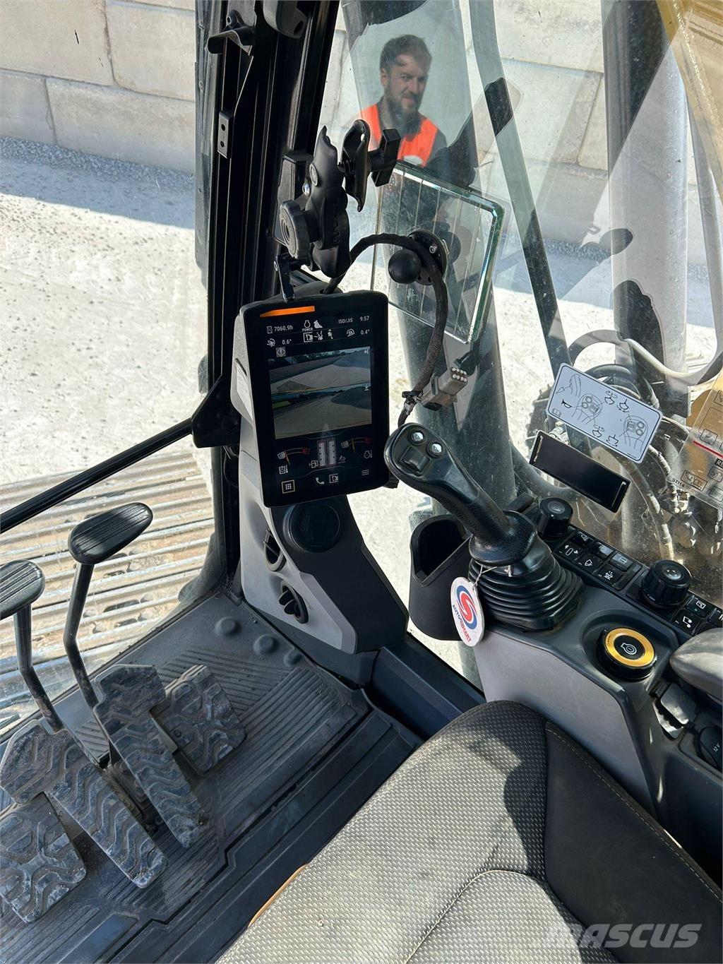 CAT 320 Гусеничные экскаваторы