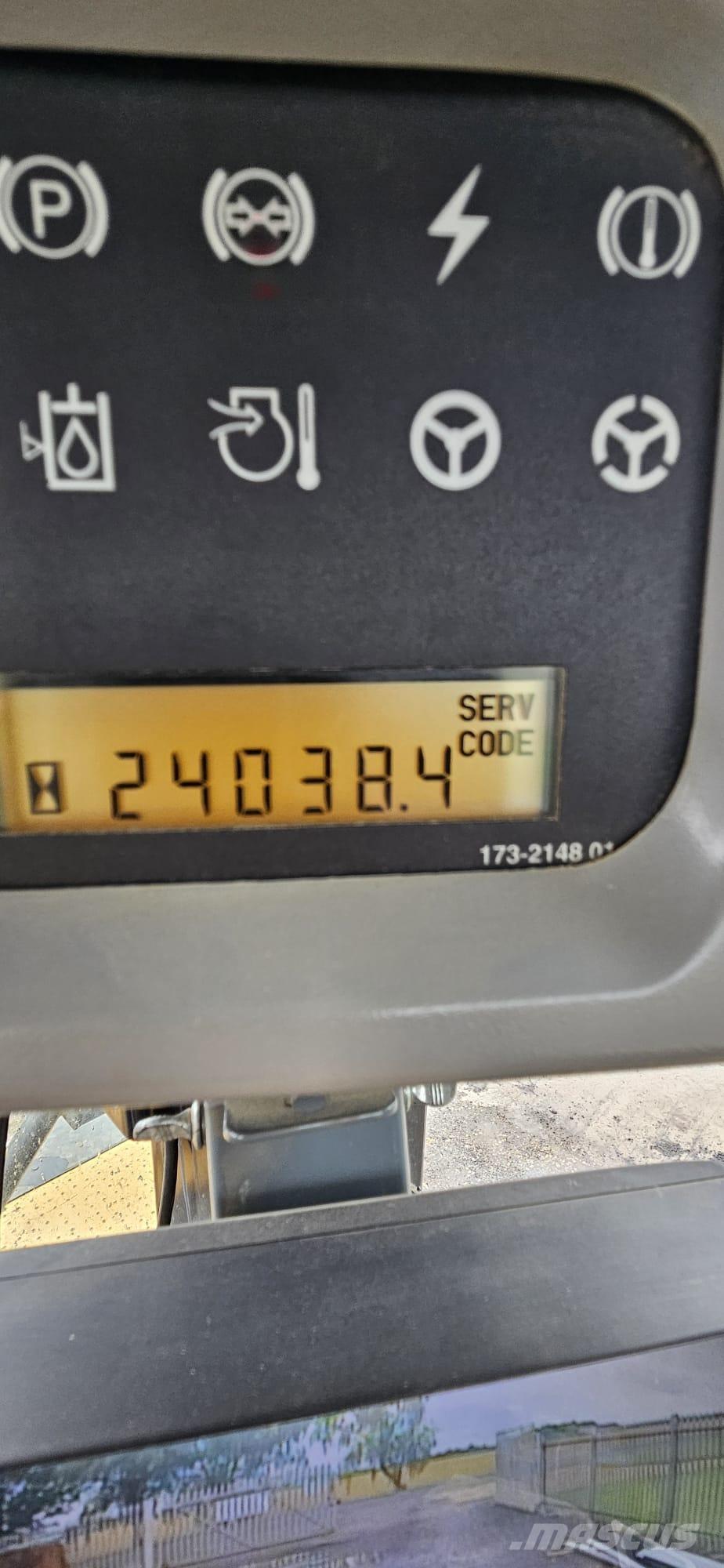 CAT 90H Фронтальные погрузчики