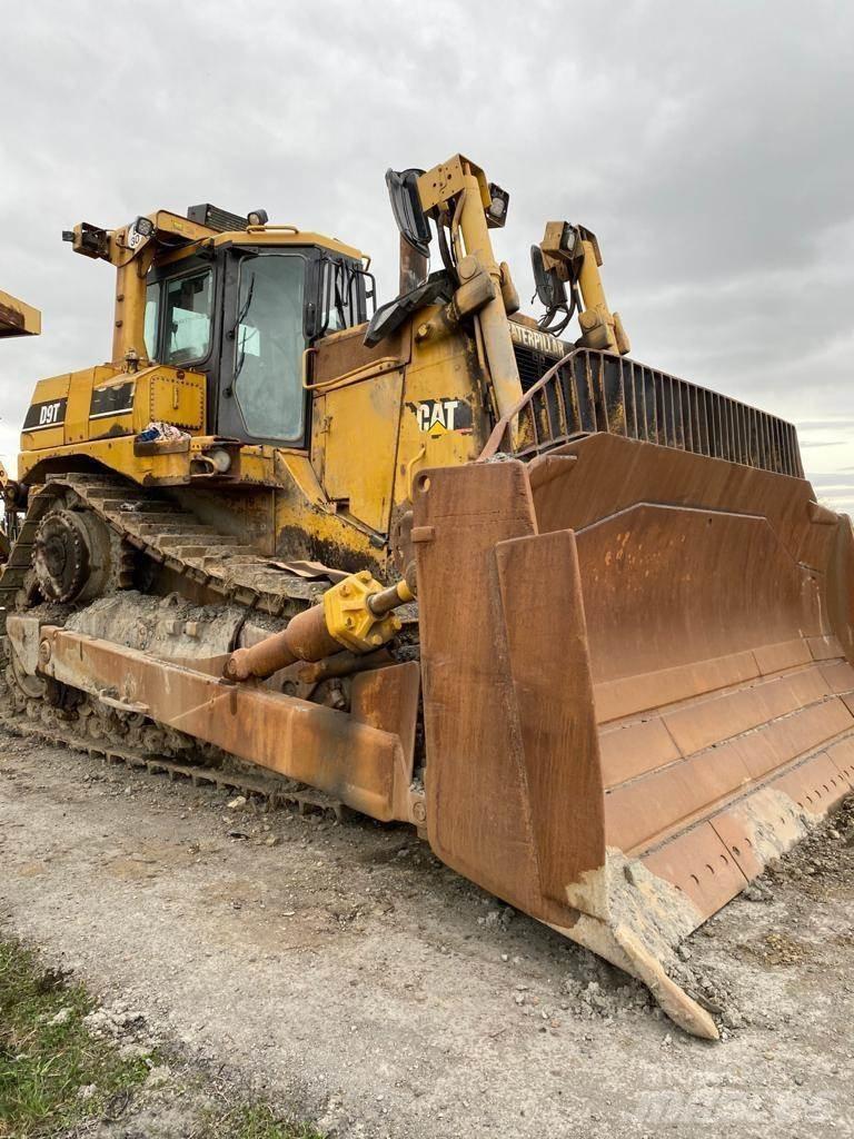 CAT D9T Гусеничные бульдозеры