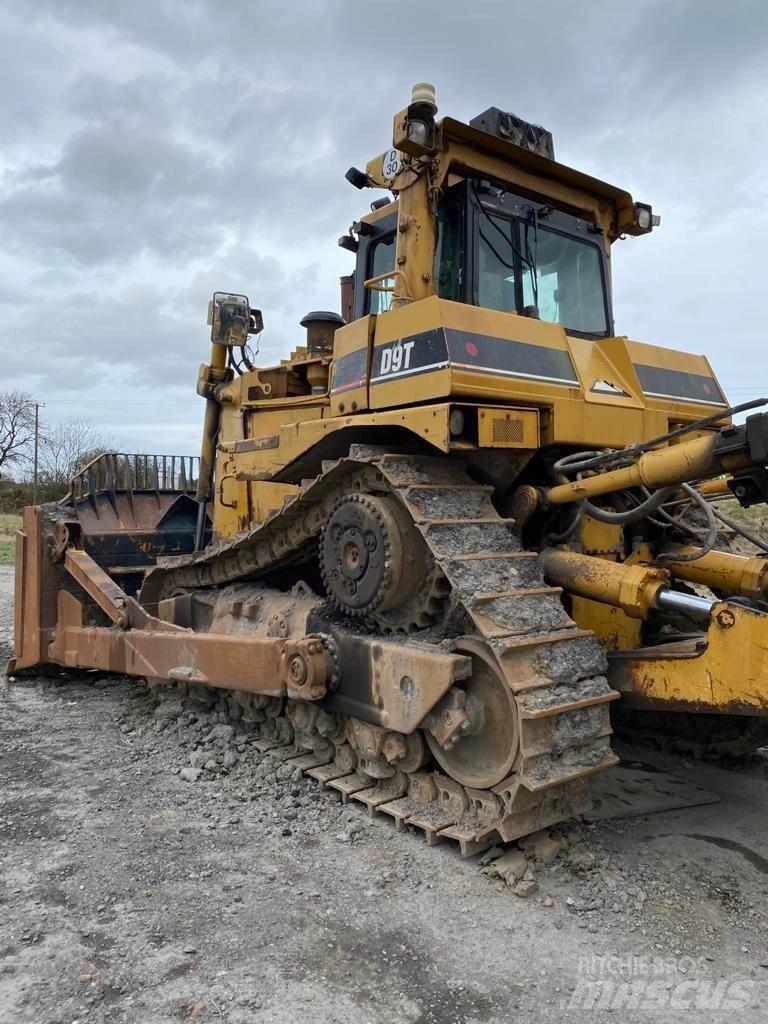 CAT D9T Гусеничные бульдозеры